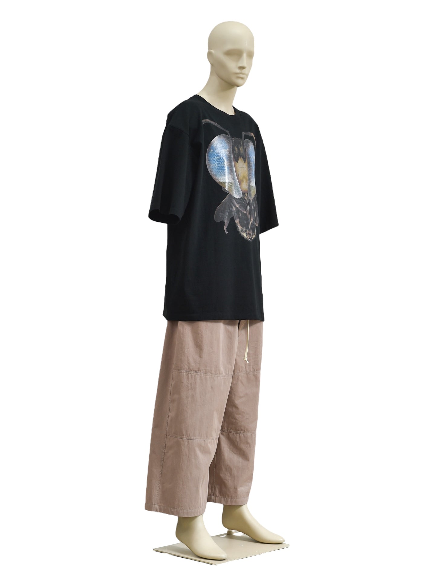 BEE T-SHIRT BLACK