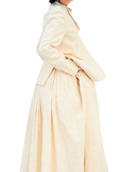 BORN TUCK SKIRT IVORY